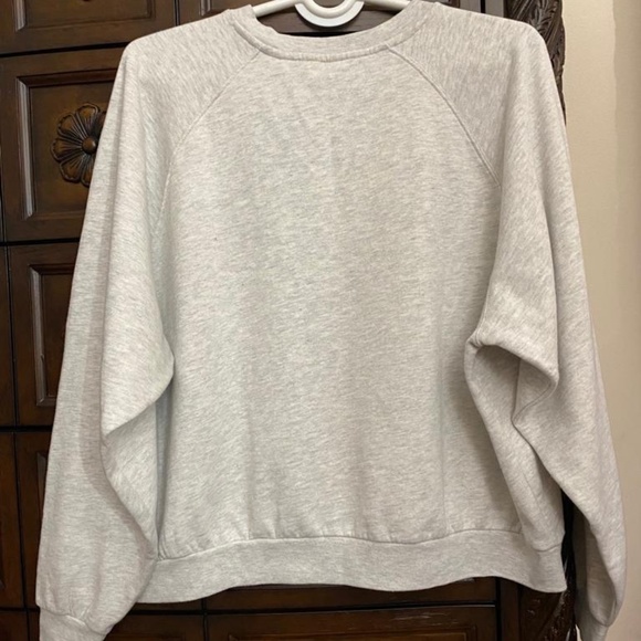 NWT Levi's Heather Gray Vintage Raglan Crewneck Long Sleeve Sweatshirt, Size L - Picture 2 of 4